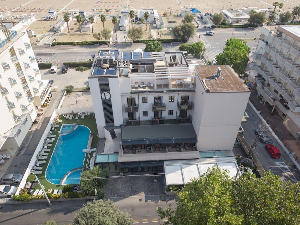 Ferretti Beach Hotel Rimini Extérieur photo