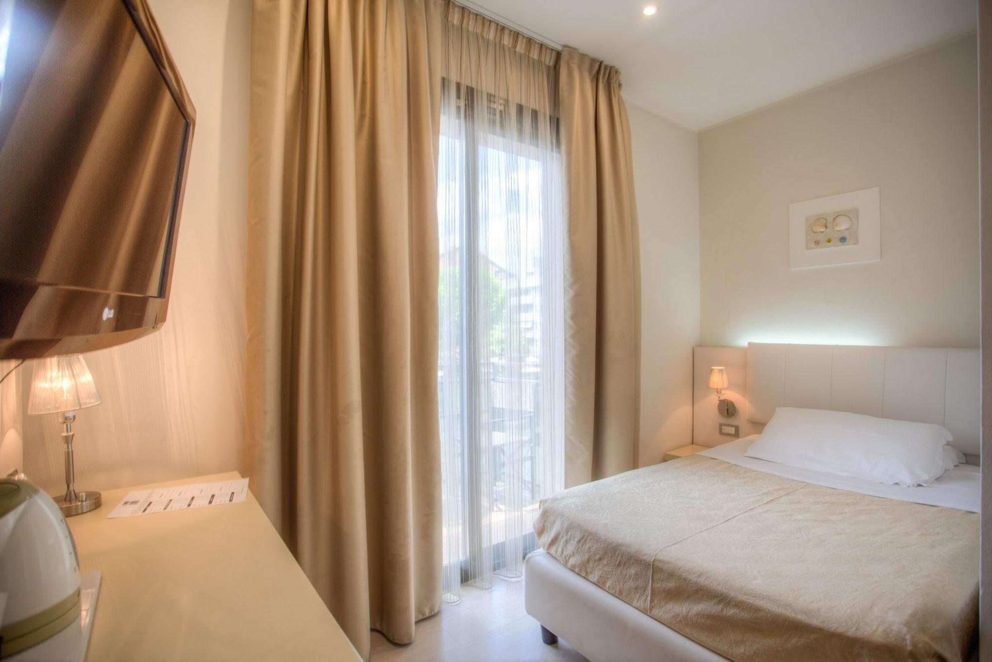 Ferretti Beach Hotel Rimini Extérieur photo