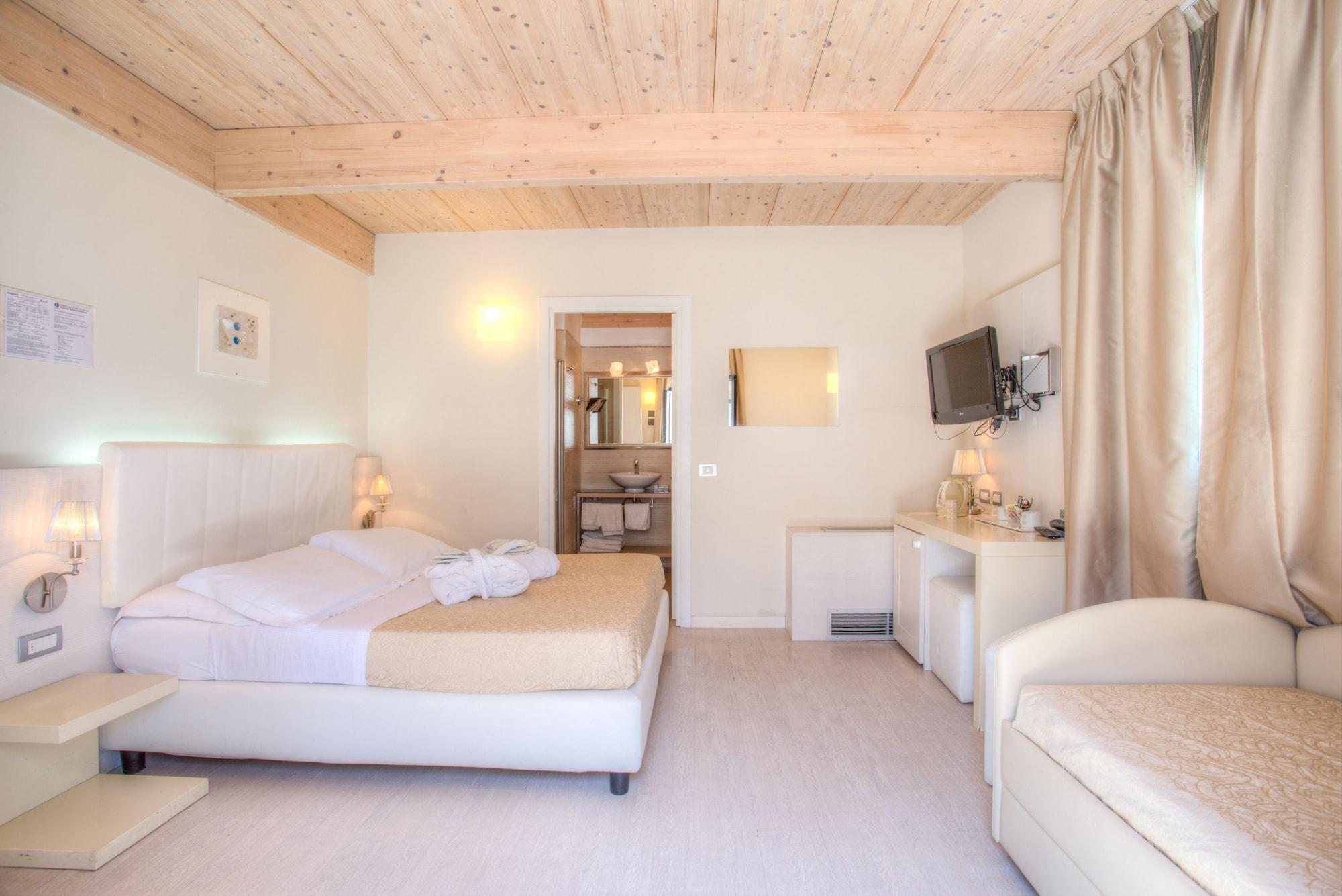 Ferretti Beach Hotel Rimini Extérieur photo