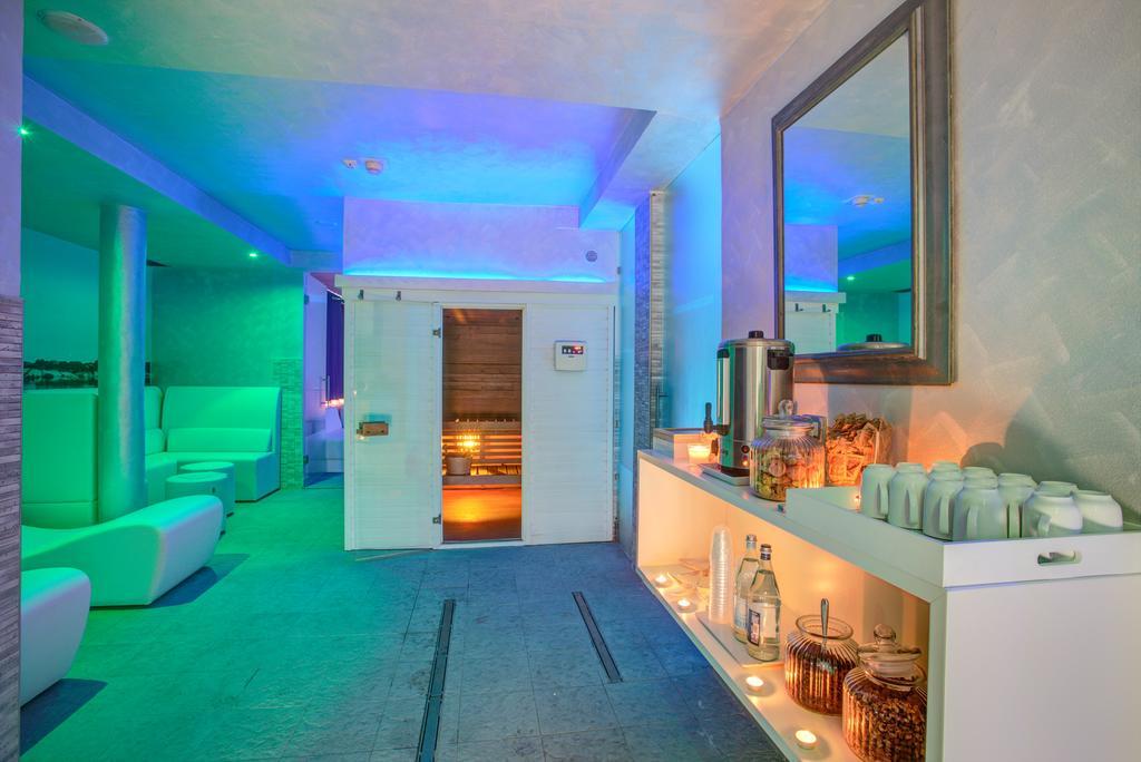 Ferretti Beach Hotel Rimini Extérieur photo