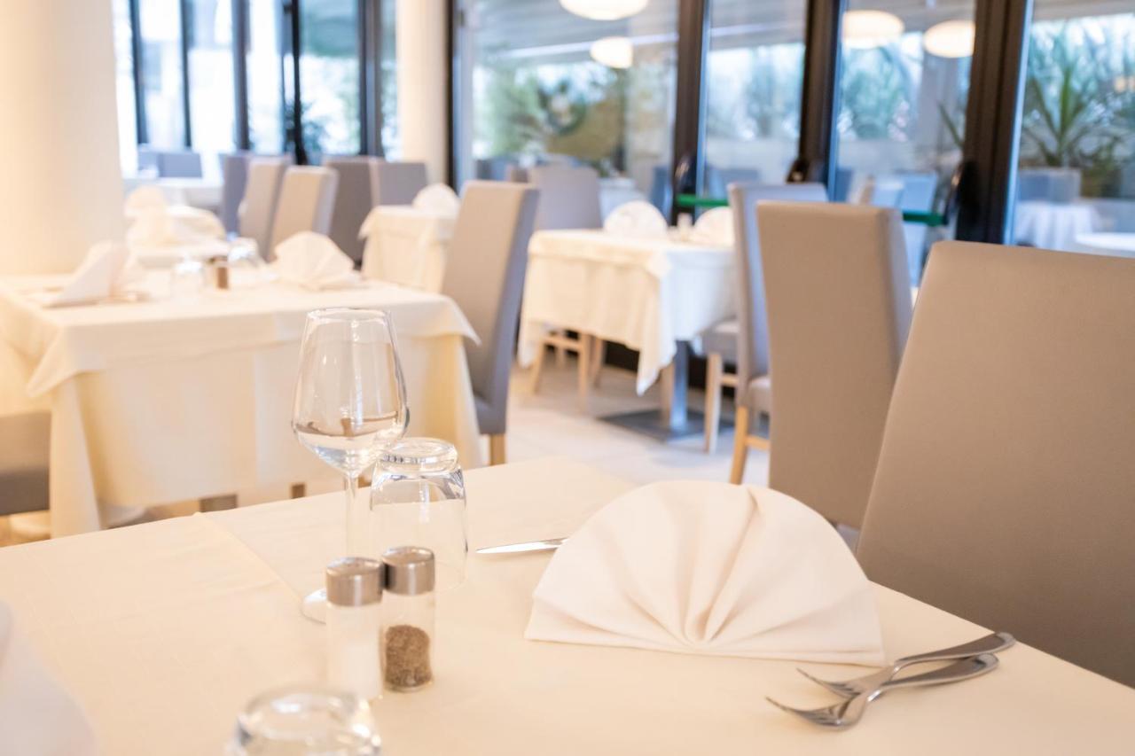 Ferretti Beach Hotel Rimini Extérieur photo